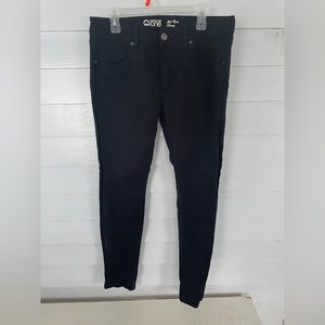 2/30 Black Mid-Rise Skinny Warehouse One Jeans